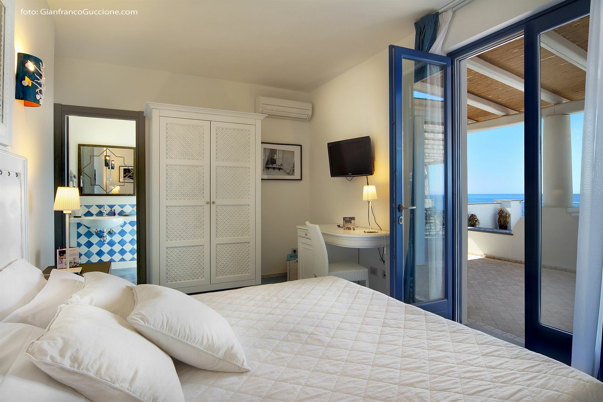 Hotel Cutimare - Aeolian Charme Acquacalda Kültér fotó
